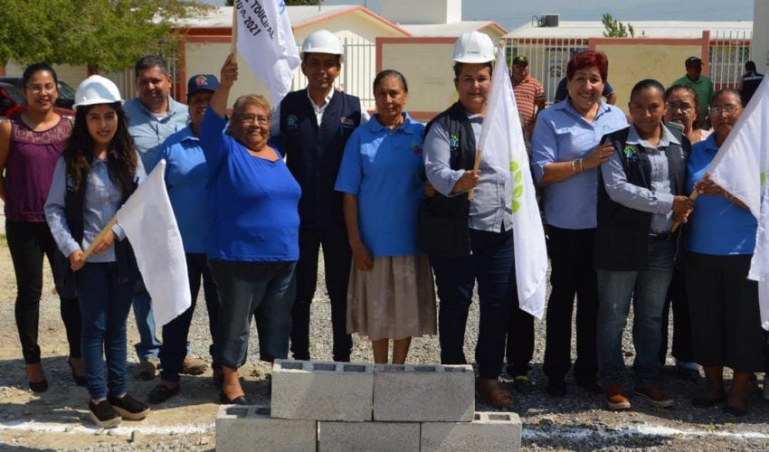 PONE PRESIDENTE DEL SISTEMA DIF TULA LA PRIMERA PIEDRA PARA la “Casa Club del Adulto Mayor”