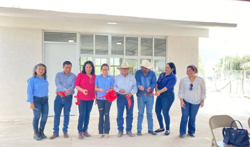 entrega de una nueva aula en el preescolar “Jaime Torres Bodet”